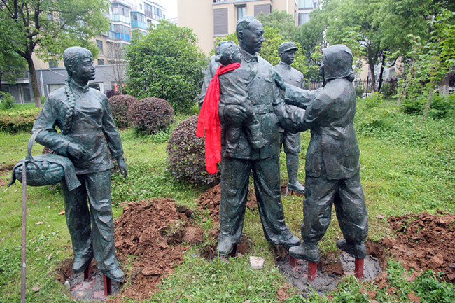 ���~���܏S��